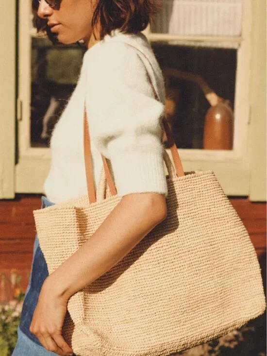 & other stories LARGE WOVEN STRAW TOTE - Picture 3 of 6